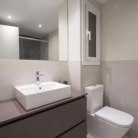 Lägenhet Spaces Deluxe Comfort Flat-monthly