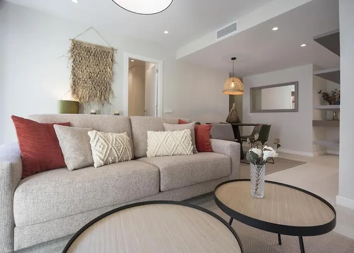 Spaces Deluxe Comfort Flat-monthly